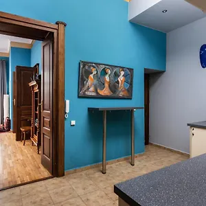 Les Couleurs By Upstairs Kraków