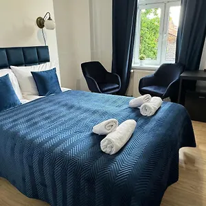  Aparthotel Iris